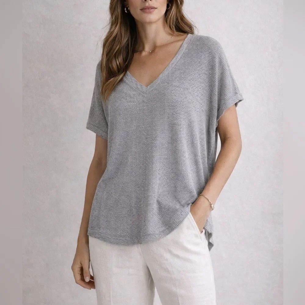 Babaton Waffle Knit Gray V Neck Tee Relaxed Boxy Short Sleeve 2XS